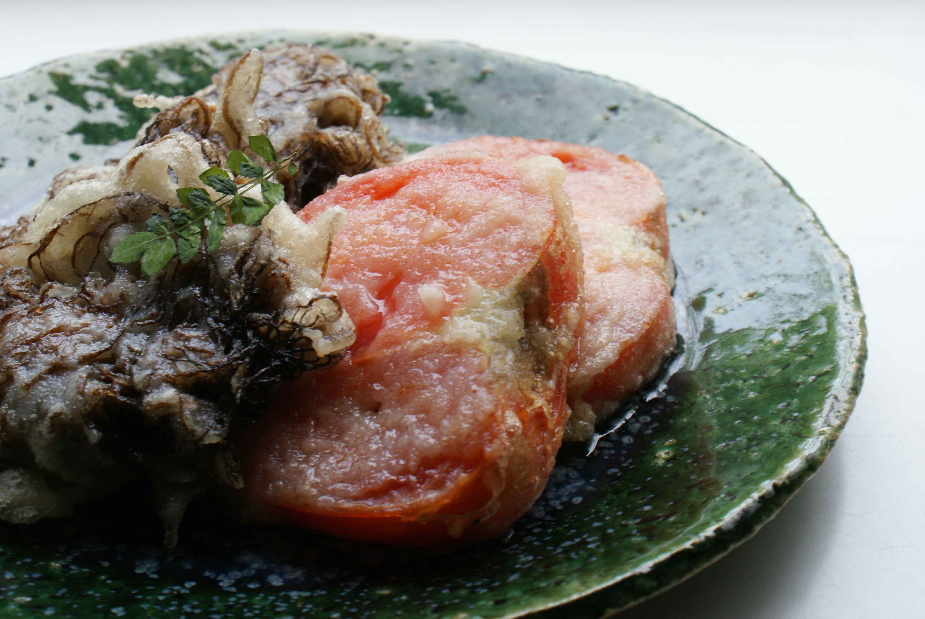 トマトともずくの白玉粉天ぷら 猫 食 住 トマトともずくの白玉粉天ぷら 猫 食 住