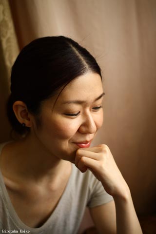 憂い のある表情 Salon De Bijoux Redoute ルドゥテ