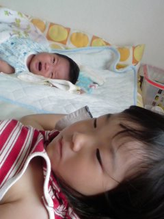 生後23日目と…じゆうけんきゅう。_f0177295_11112738.jpg