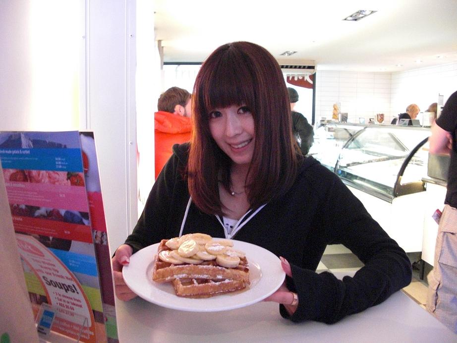 クウィーンズタウンのアイス&ワッフル屋さん★_c0151965_11475871.jpg