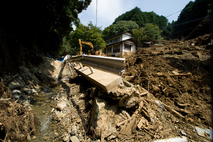 土砂災害地 山口県防府 福岡県篠栗町その後_a0096313_2021527.jpg