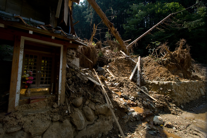 土砂災害地 山口県防府 福岡県篠栗町その後_a0096313_20221171.jpg
