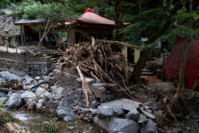 土砂災害地 山口県防府 福岡県篠栗町その後_a0096313_20332248.jpg