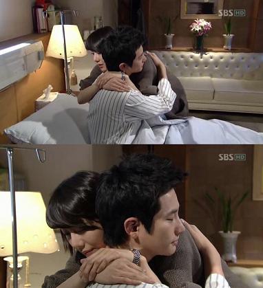 【韓国ドラマ】DVD『家門の栄光』(全話) パク・シフ ユン・ジョンヒ Amazon.co.jp: 家門の栄光 [レンタル落ち] (全27巻) [マーケット