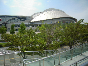 幕張にやってきた。_e0033570_2285327.jpg