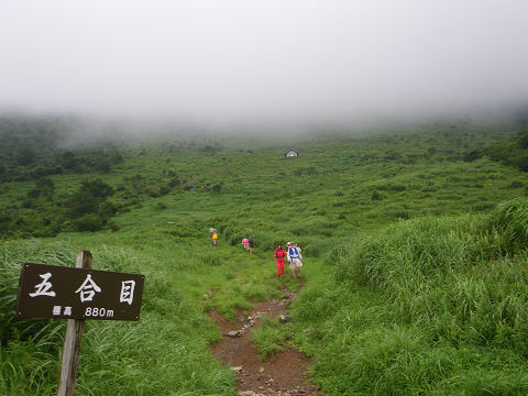 伊吹山夜間登山_c0002874_9143574.jpg