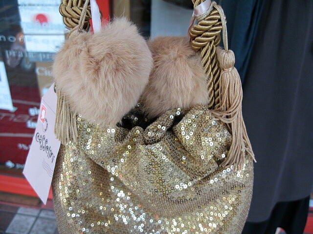 ＣＡＳＳＥＬＩＮＩ　（ キャセリーニ ）  スパングルＢＡＧ　ＧＯＬＤ_a0089359_147512.jpg