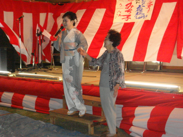 遺跡の万灯祭り_b0124462_18212255.jpg