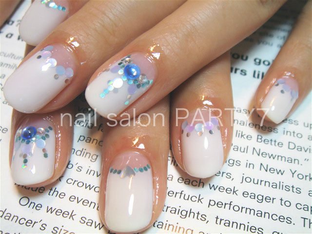 お呼ばれのホワイト逆フレンチネイル Nail Salon Party7の店長日記2 お呼ばれのホワイト逆フレンチネイル Nail Salon Party7の店長日記2