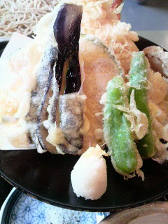 本日のランチ☆大海老天せいろ。_f0062680_240116.jpg