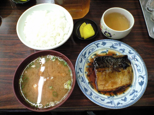 お多福食堂＠出屋敷_f0051283_2326592.jpg