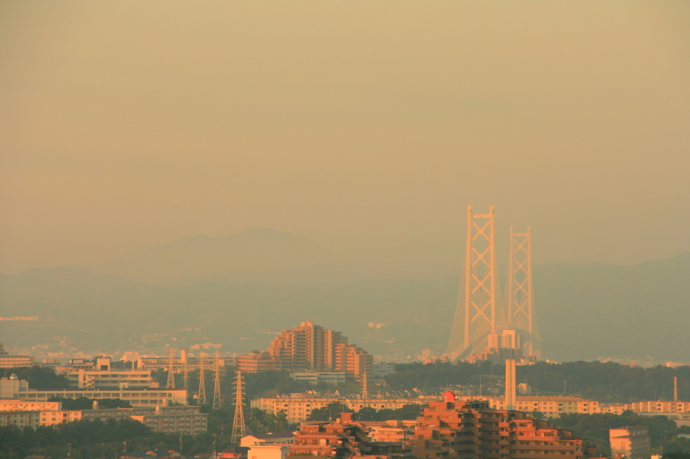 朝陽の中の明石海峡大橋_a0139623_20133798.jpg