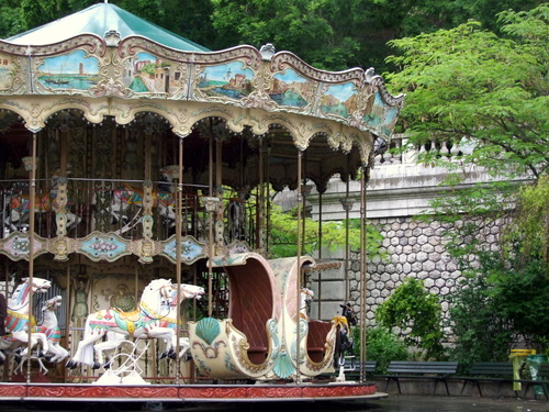 フランス クリニャンクールの蚤の市とモンマルトル サクレ