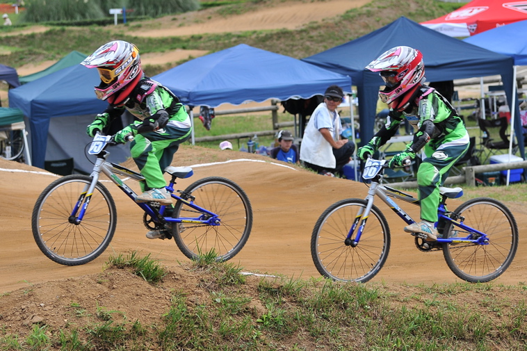 2009JBMXFジャパンシリーズ第３戦ひたち大会VOL7：ガールズクラス決勝_b0065730_022490.jpg