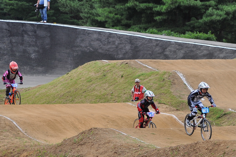 2009JBMXFジャパンシリーズ第３戦ひたち大会VOL7：ガールズクラス決勝_b0065730_0262192.jpg