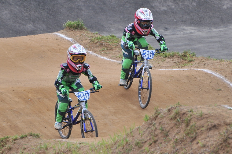 2009JBMXFジャパンシリーズ第３戦ひたち大会VOL7：ガールズクラス決勝_b0065730_054551.jpg