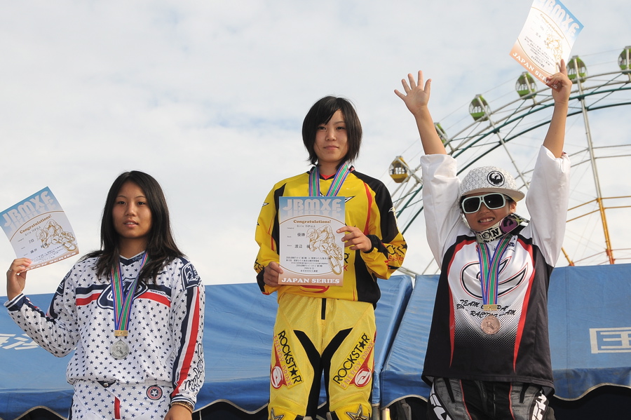 2009JBMXFジャパンシリーズ第３戦ひたち大会VOL7：ガールズクラス決勝_b0065730_251468.jpg