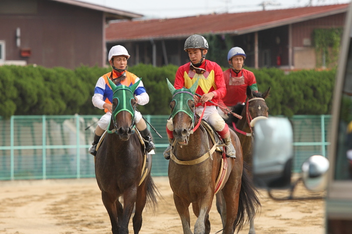 2009年8月16日(日) 福山競馬 8R C9 イ その2_a0077663_1825069.jpg
