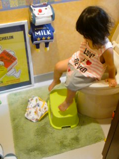 トイレトレーニングと・・・ポニョパン。_f0177295_1512760.jpg