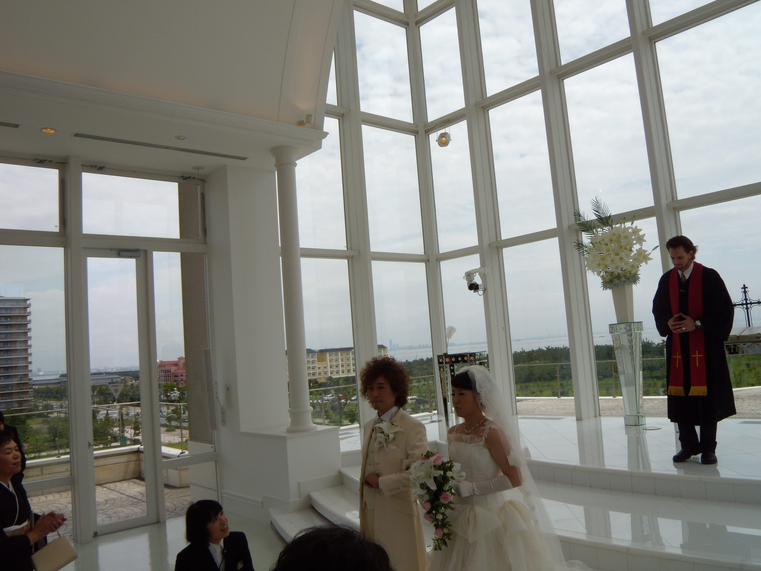 結婚式に行ってきました。_c0159004_12294921.jpg