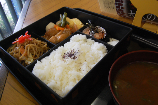 学生大好き!だるまや食堂_a0115906_17435057.jpg