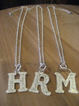 RETRO LETTER NECKLACE_f0172222_15343528.jpg