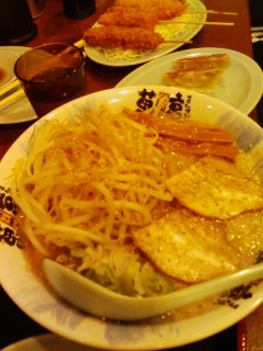 近所のラーメン屋_f0056038_20372829.jpg