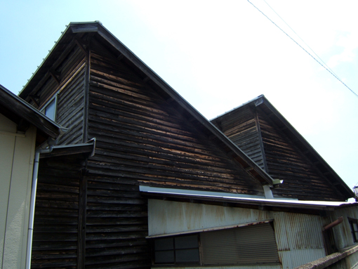 桐生の街・建築　その1 -のこぎり屋根-_e0031346_0411315.jpg