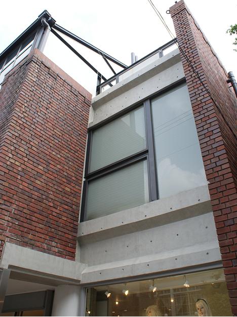 北野・山本通の安藤忠雄建築_b0063958_2253439.jpg