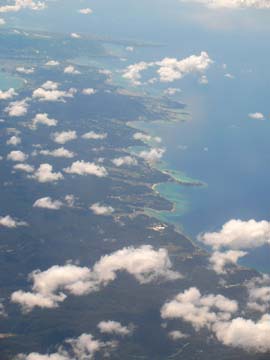 沖縄上空めんそーれ_c0108695_12231430.jpg