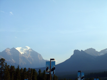 LAKE LOUISEの夜_b0118001_8554520.jpg