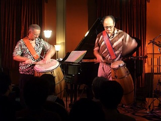 DOS ORIENTALES（ウーゴ・ファトルーソ＆ヤヒロトモヒロ）DUO LIVE TOUR 2009_f0096605_05570.jpg