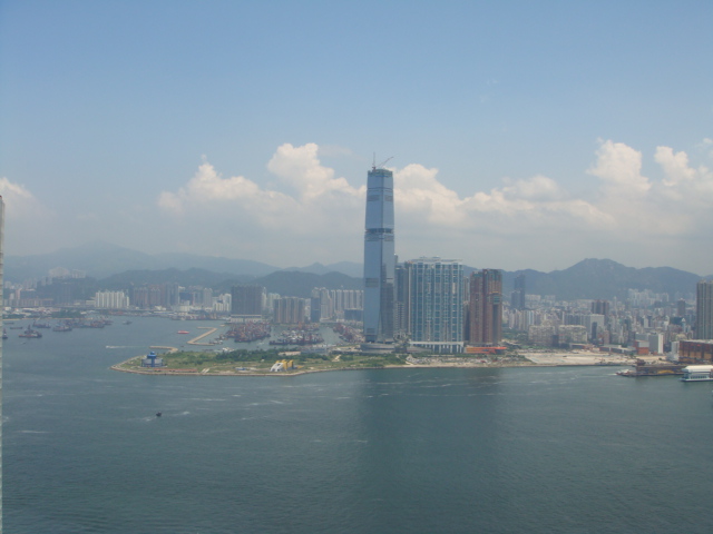 せっかくなので、ここで香港景色です。_e0181908_13182426.jpg