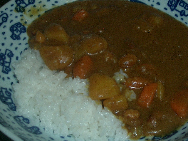 豆からシチューそしてカレーに変身です_c0162773_20429100.jpg