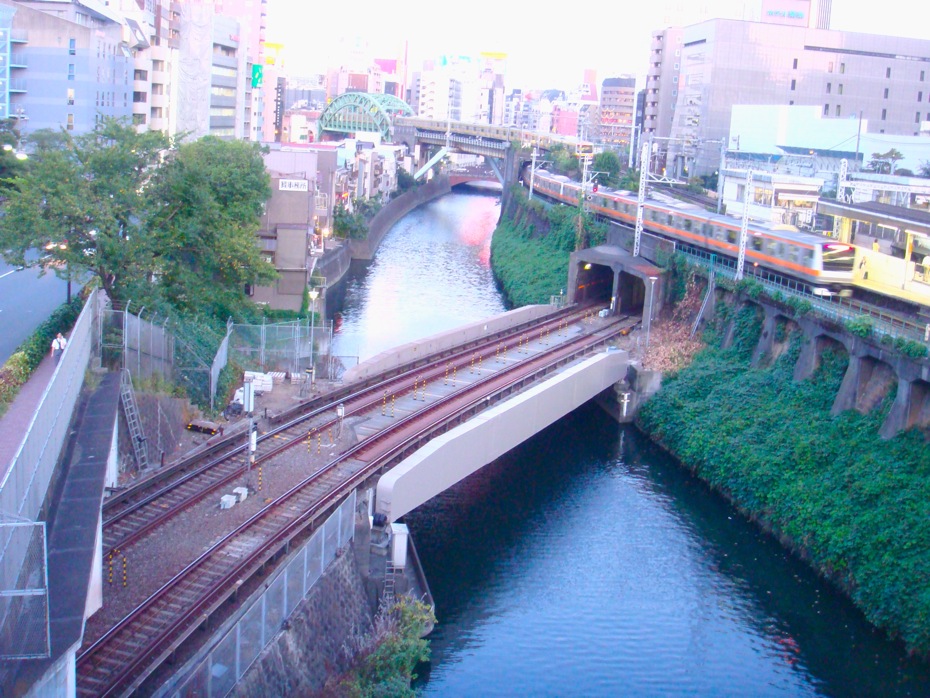 e0185081_32249.jpg