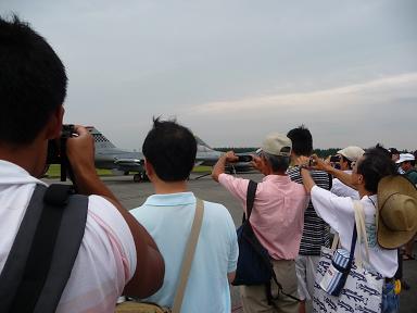 戦闘機を見に行こう!_a0075387_1023047.jpg