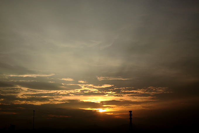 故郷の美しき空に　　　- 四日市紀行 -_b0067789_2138449.jpg