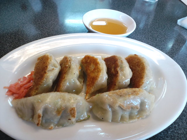 拉麺餃子専門 旭軒 高岡店_a0077663_931571.jpg