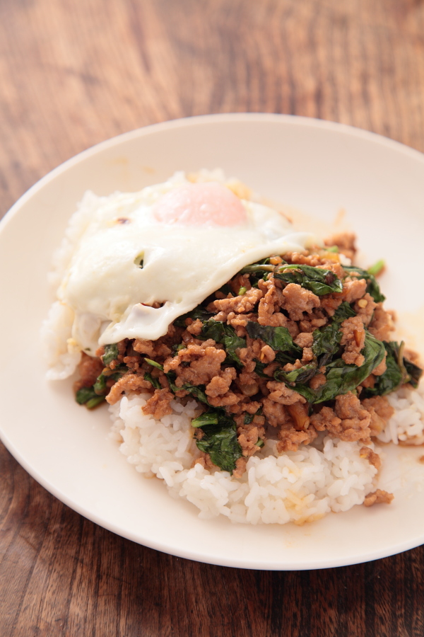 料理 ガパオ バジルとひき肉炒めごはん コノヒグラシ 料理 ガパオ バジルとひき肉炒めごはん コノヒグラシ