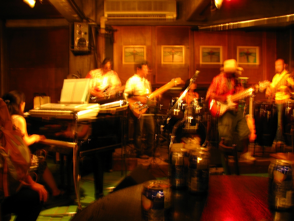 e0024081_945694.jpg