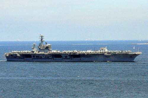 米原子力空母 ニミッツ (USS Nimitz, CVN-68)_e0158925_22334671.jpg