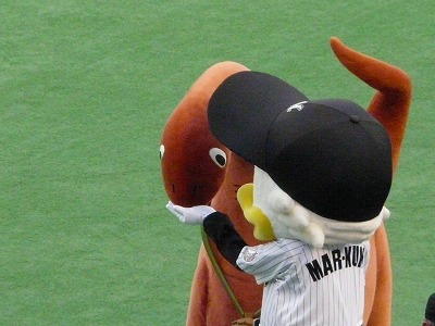 唐川くんの瞳と同じ?_b0166128_1261855.jpg