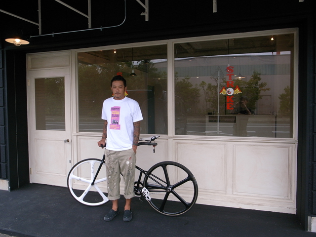 UNFINISH_d0101000_15454610.jpg