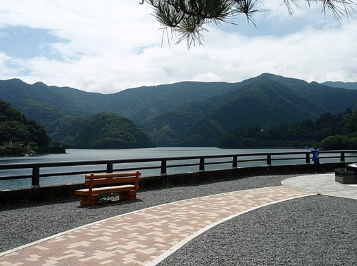 e0066210_1101710.jpg