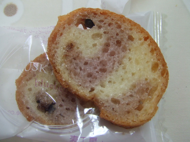 RUSK FRAVCE ブルーベリー_f0076001_10531659.jpg
