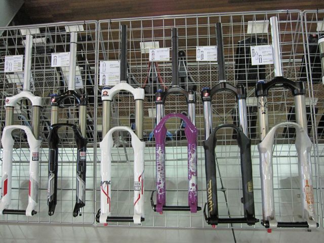 2010 GIANT JAPAN展示会(P&A編)_e0069415_1151842.jpg