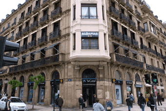 e0034141_1554770.gif
