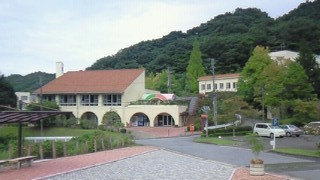 なんと学食が菜食主義の大学があった!_f0138645_20262485.jpg