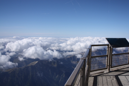 シャモニーモンブラン旅行記 2009年8月：富士山より高い展望台_a0116772_528094.jpg