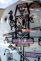 アーティスティックなコミック専門店、Desert Island_b0007805_955395.jpg